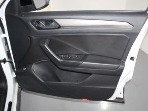 Volkswagen T-ROC 1.4 TSI Design Tiptronic - Image 15