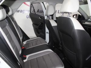 Volkswagen T-ROC 1.4 TSI Design Tiptronic - Image 18