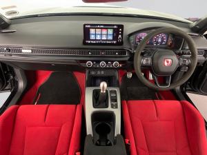 Honda Civic 2.0T Type R - Image 11