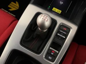 Honda Civic 2.0T Type R - Image 7