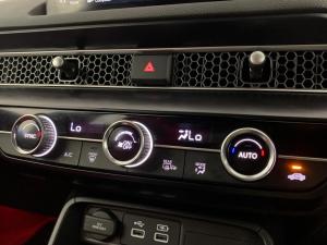 Honda Civic 2.0T Type R - Image 8