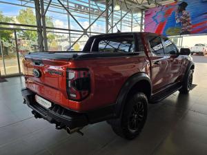 Ford Ranger 3.0 V6 BI Turbo Ecoboost Raptor 4X4 automatic - Image 18