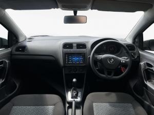 Volkswagen Polo Vivo hatch 1.6 Life - Image 11
