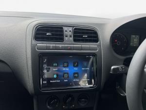 Volkswagen Polo Vivo hatch 1.6 Life - Image 12