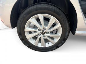Volkswagen Polo Vivo hatch 1.6 Life - Image 16