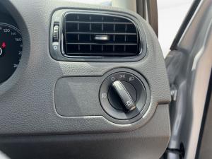 Volkswagen Polo Vivo hatch 1.6 Life - Image 22