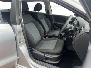 Volkswagen Polo Vivo hatch 1.4 Life - Image 14