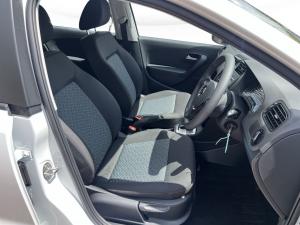 Volkswagen Polo Vivo hatch 1.6 Life - Image 14