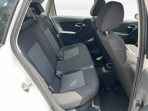 Volkswagen Polo Vivo hatch 1.6 Life - Image 15
