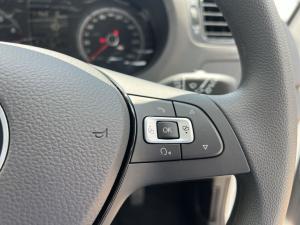 Volkswagen Polo Vivo hatch 1.6 Life - Image 20
