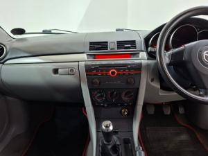 Mazda MAZDA3 1.6 - Image 11