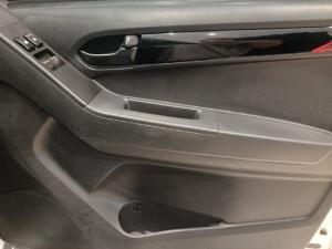 Isuzu D-Max 250 Extended cab X-Rider auto - Image 14