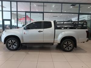 Isuzu D-Max 250 Extended cab X-Rider auto - Image 2