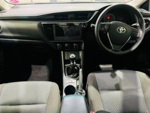 Toyota Corolla Quest 1.8 Plus manual - Image 5