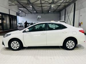 Toyota Corolla Quest 1.8 Plus manual - Image 9