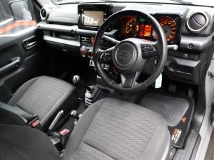 Suzuki Jimny 1.5 GLX AllGrip 3-door manual - Image 6