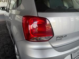 Volkswagen Polo Vivo hatch 1.6 Comfortline auto - Image 11