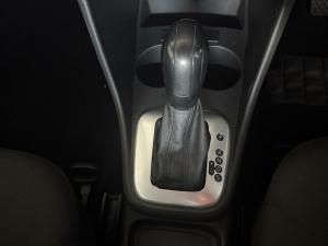 Volkswagen Polo Vivo hatch 1.6 Comfortline auto - Image 25