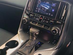 Lexus LX 500d F Sport - Image 27