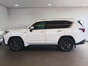 Lexus LX 500d F Sport - Image 4