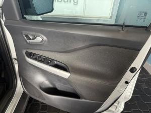 Nissan Magnite 1.0 Turbo Acenta Plus auto - Image 21