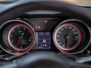 Suzuki Swift 1.2 GLX auto - Image 15