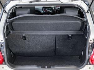 Suzuki Swift 1.2 GLX auto - Image 19