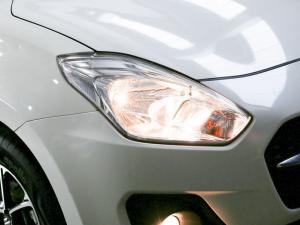 Suzuki Swift 1.2 GLX auto - Image 4