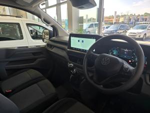 Volkswagen Transporter 2.0TDI panel van LWB manual - Image 4