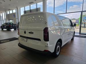 Volkswagen Transporter 2.0TDI panel van LWB manual - Image 9