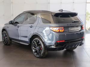 Land Rover Discovery Sport P300e R-Dynamic HSE - Image 11