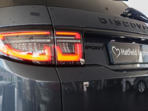 Land Rover Discovery Sport P300e R-Dynamic HSE - Image 12