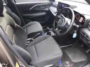 Suzuki Swift 1.2 GL - Image 9