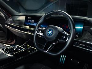 BMW i7 xDrive60 M Sport - Image 10