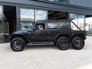 Jeep Wrangler Unlimited 3.6L Rubicon - Image 18