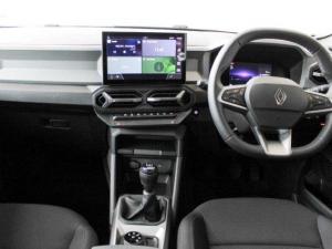 Renault Duster 1.2T hybrid Zen 4WD - Image 11