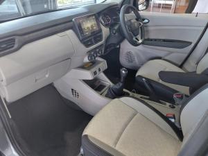 Renault Triber 1.0 Iconic manual - Image 14