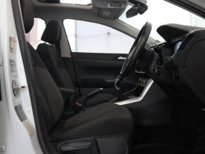 Volkswagen Polo hatch 1.0TSI Life manual - Image 17