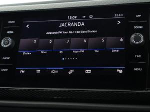 Volkswagen Polo hatch 1.0TSI Life manual - Image 23