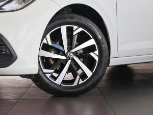 Volkswagen Polo hatch 1.0TSI Life manual - Image 3