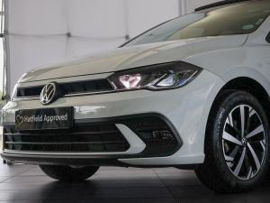 Volkswagen Polo hatch 1.0TSI Life manual - Image 8