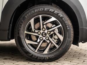 Mahindra XUV 3XO 1.2T AX5 auto - Image 16