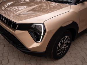 Mahindra XUV 3XO 1.2T AX5 manual - Image 20