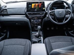 Mahindra XUV 3XO 1.2T AX5 manual - Image 23