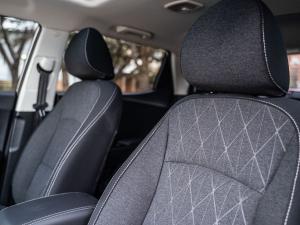 Mahindra XUV 3XO 1.2T AX5 manual - Image 32