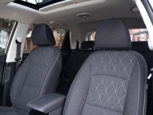 Mahindra XUV 3XO 1.2T AX5 manual - Image 35