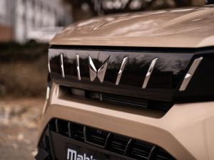 Mahindra XUV 3XO 1.2T AX5 manual - Image 4