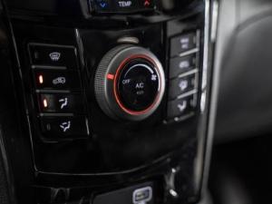 Mahindra XUV 3XO 1.2T MX3 manual - Image 17