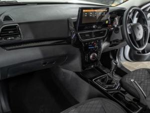 Mahindra XUV 3XO 1.2T MX3 manual - Image 20