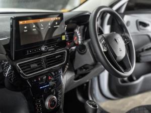 Mahindra XUV 3XO 1.2T MX3 manual - Image 21